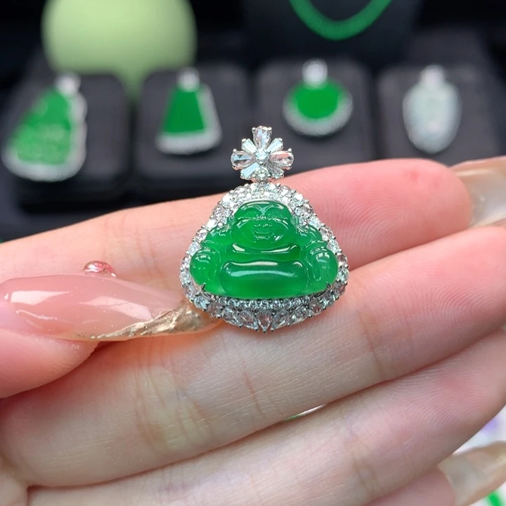 翡翠吊坠(不含链)18K金镶嵌