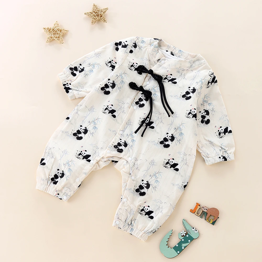 婴幼儿新生儿秋季上新满印熊猫带里长袖连体春秋宝宝外出服