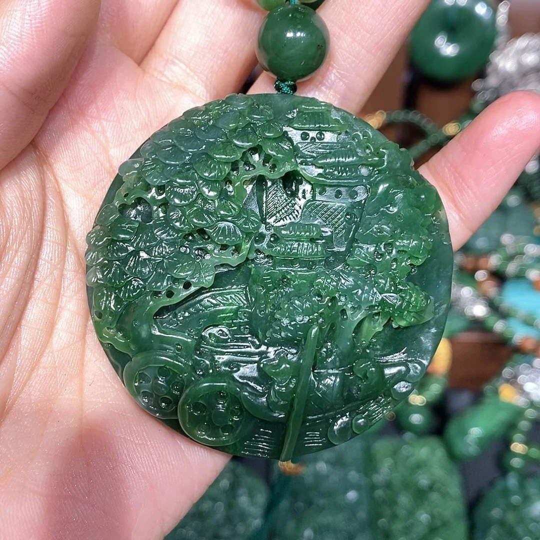 颈饰未镶嵌和田玉（糖玉）