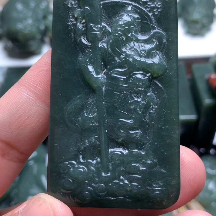 和田玉（糖玉）未镶嵌颈饰