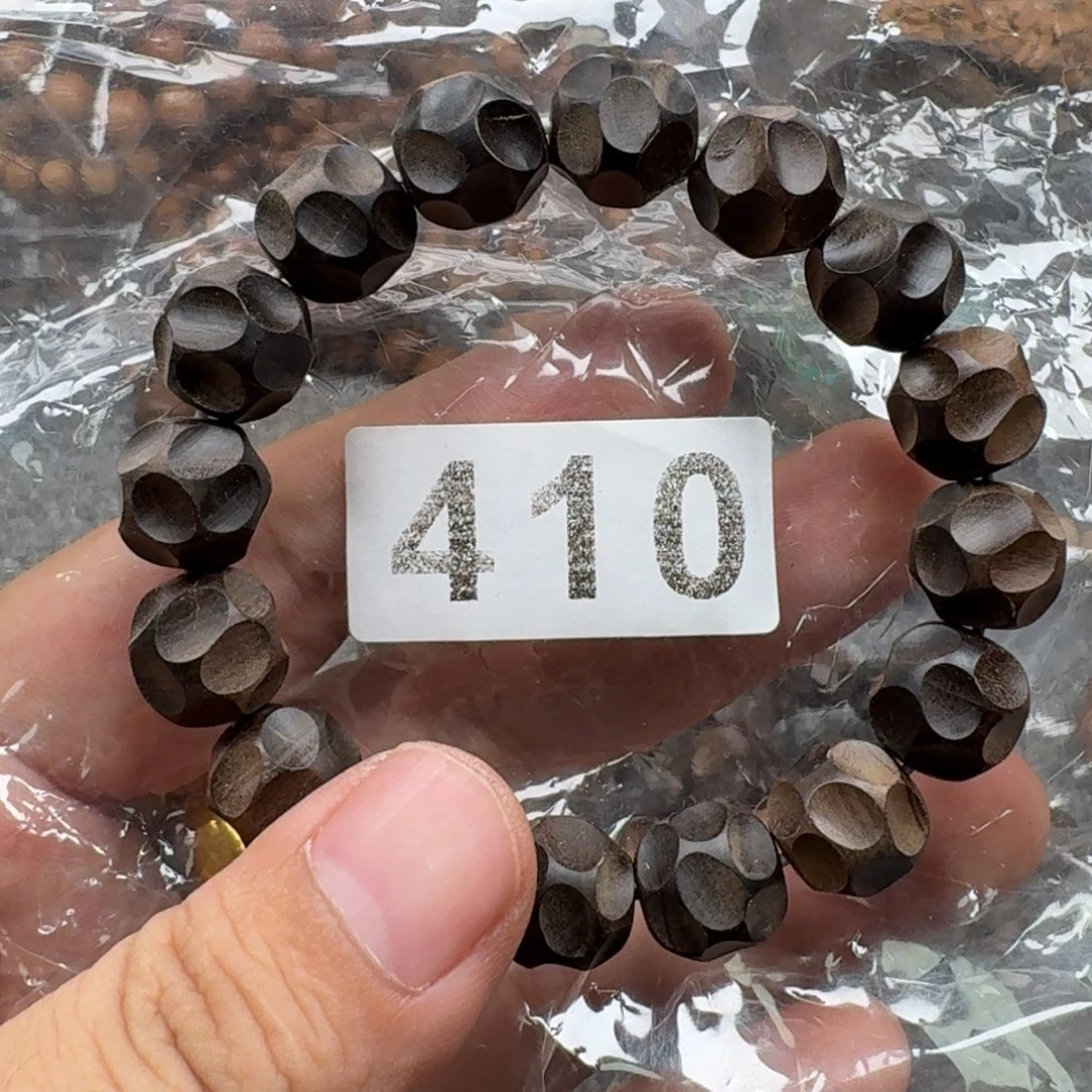 其他檀香木残次品沉水13×13阴沉老山千年乌木级