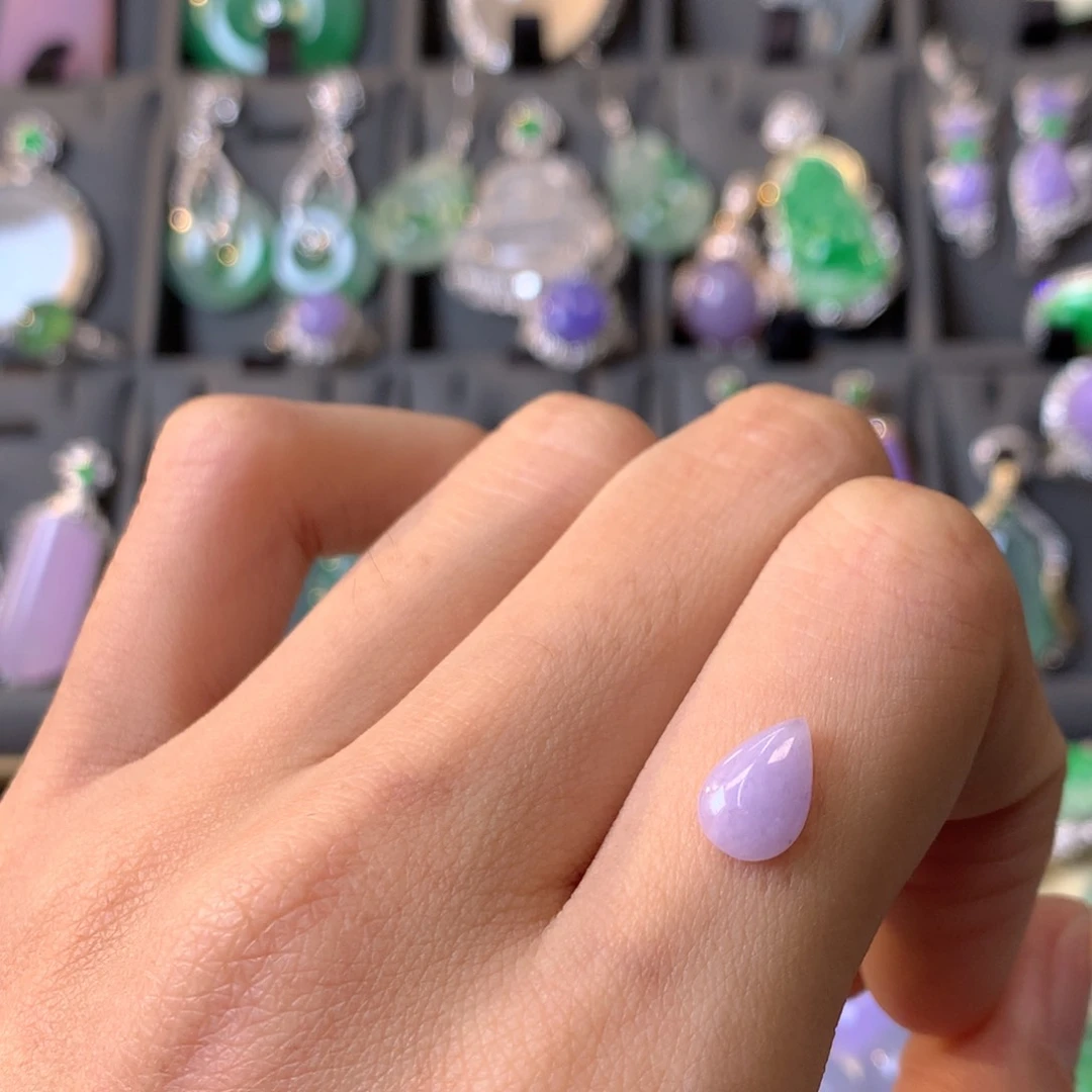 翡翠颈饰未镶嵌裸石