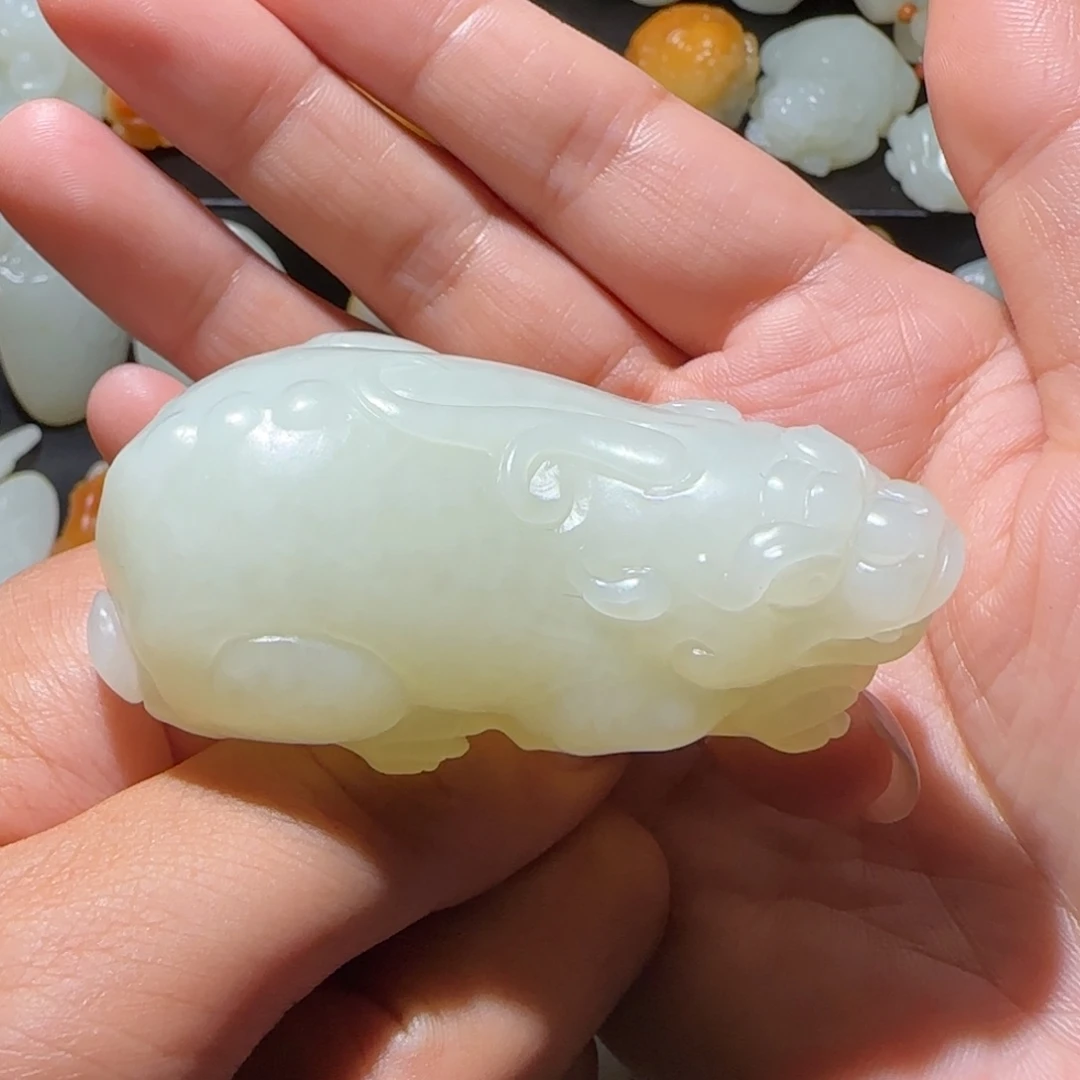 海***青和田玉未镶嵌颈饰