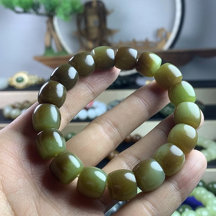 和田玉未镶嵌手串