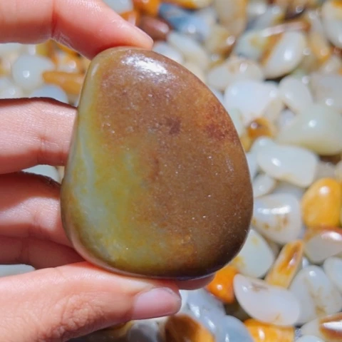 和田玉未镶嵌颈饰68克