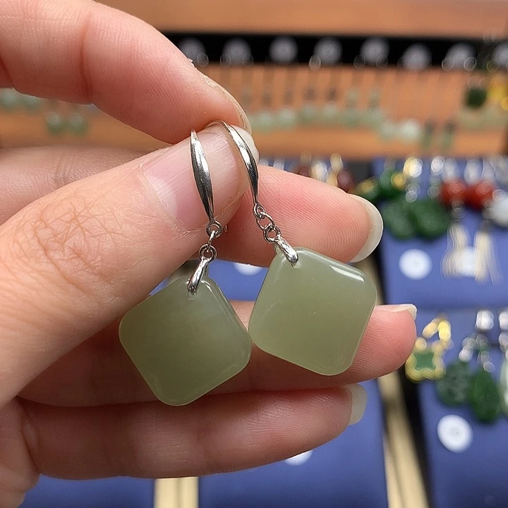 和田玉银S925镶嵌耳饰方糖15左右晴水