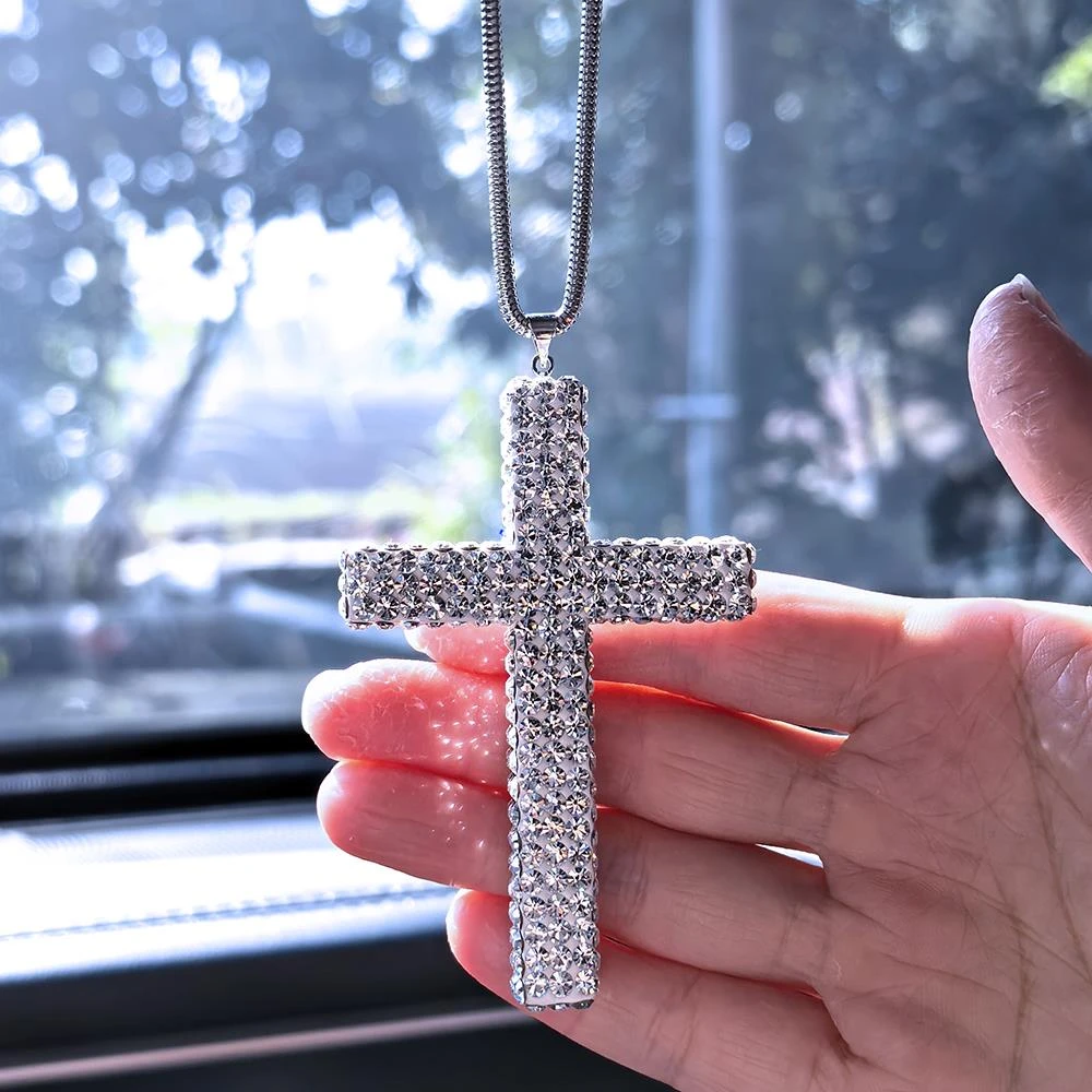 汽车挂件个性男女车内吊坠后视镜挂饰镶钻十字架创意礼品出入平安