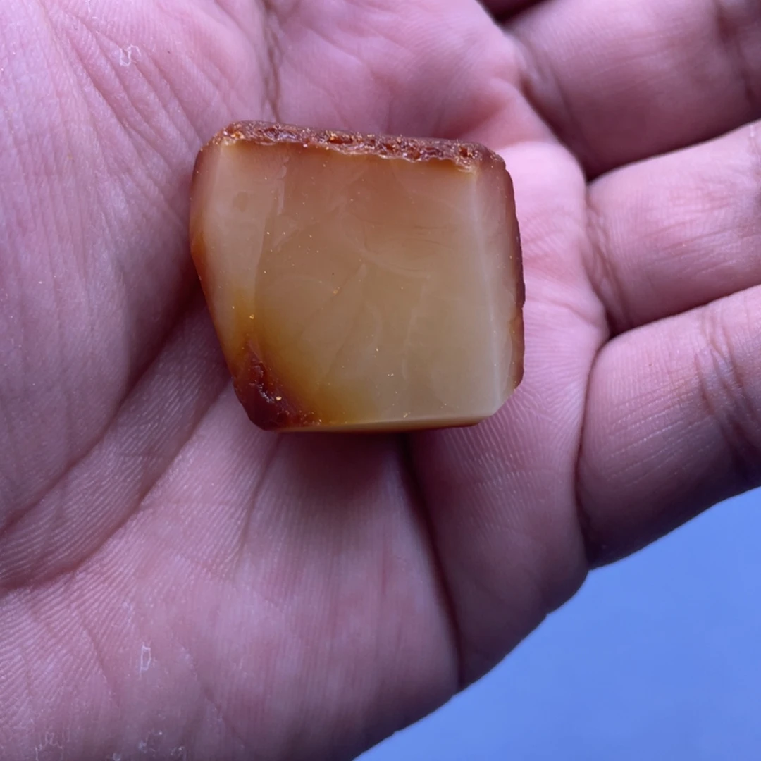 定制琥珀未镶嵌蜜蜡定制