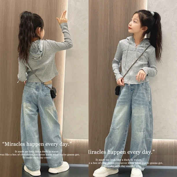 女童2025春装新款女孩甜美连帽针织开衫清新洋气牛仔裤