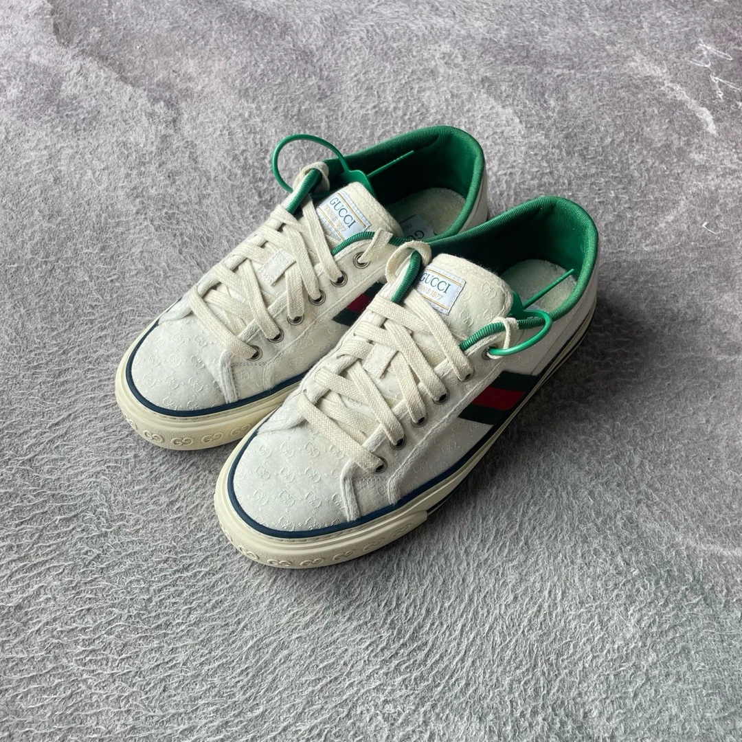 99新 GUCCI/古驰 1977白色板鞋/38.5码/无盒