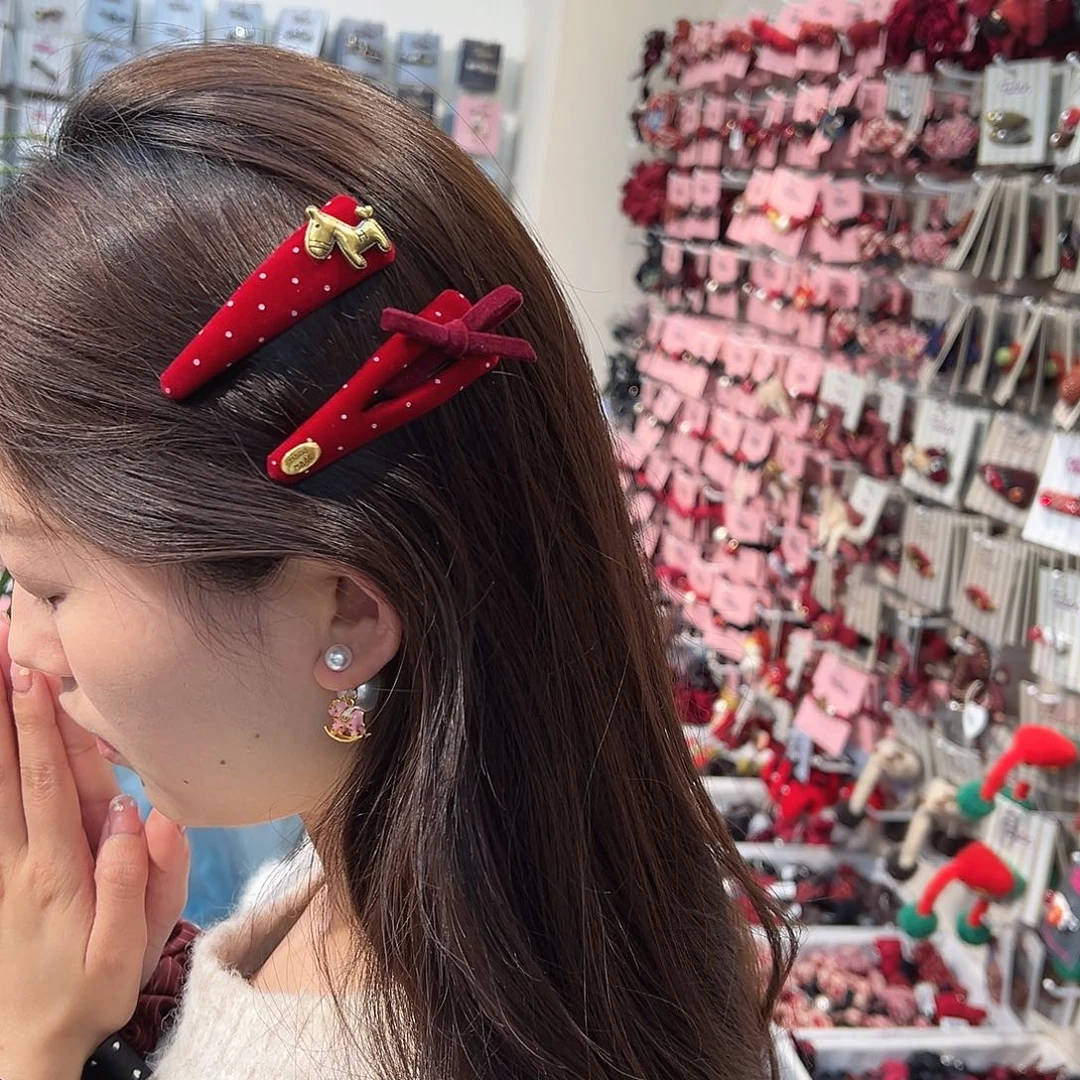 布艺非金属一对拜拜