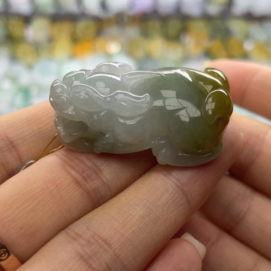颈饰未镶嵌翡翠貔貅
