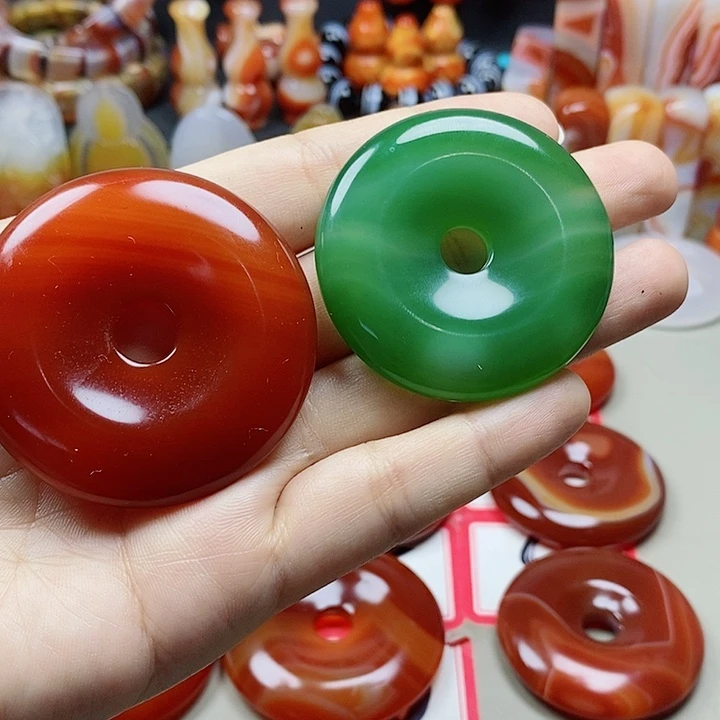 未镶嵌吊坠(不含链)玛瑙/玉髓立*