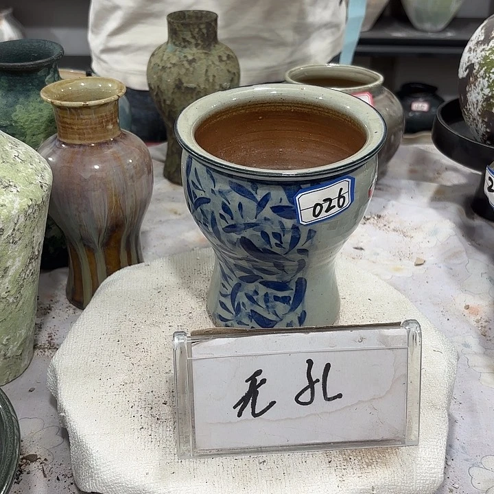 摆件高15，口11，无孔