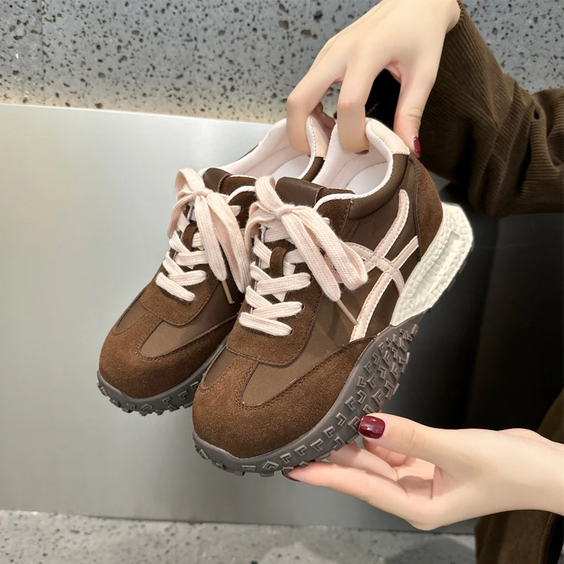 隐藏内增高德训鞋女2025秋季新款时尚休闲鞋子复古韩版百搭阿甘鞋