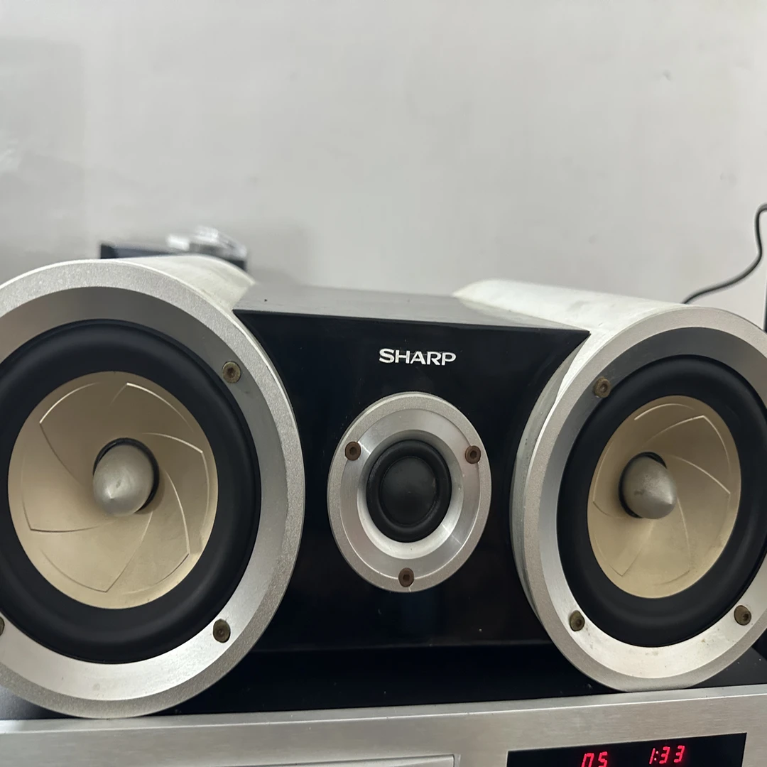 8新  二手铝合金中置音箱一个，不包邮