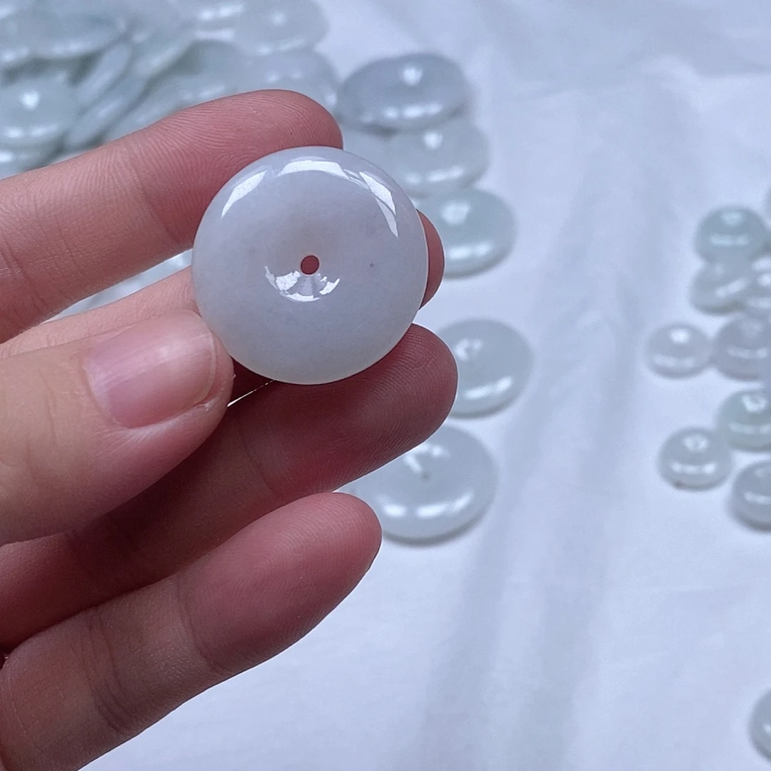 翡翠散珠翡翠平安扣