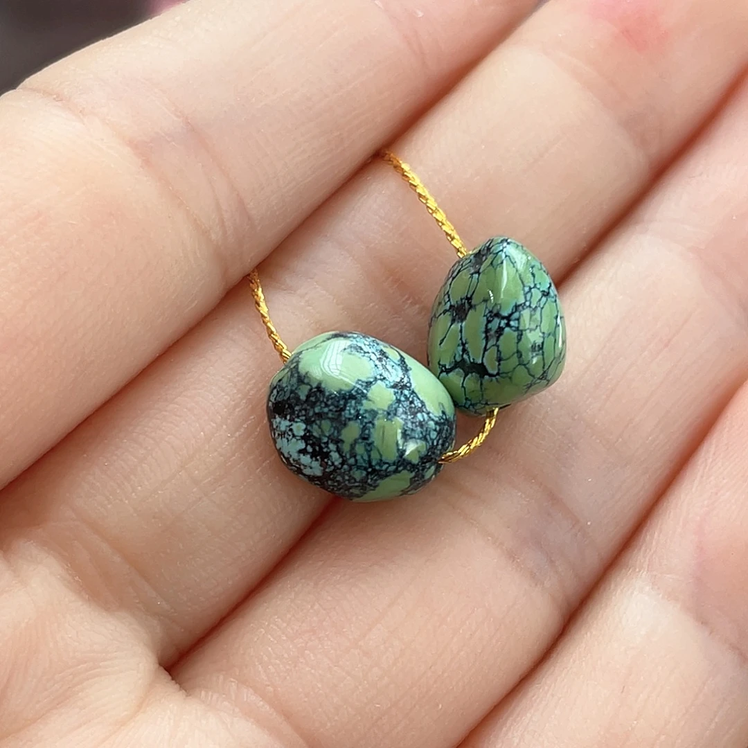 绿松石未镶嵌颈饰