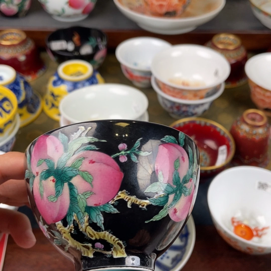 陶瓷艺术家的作品是一种