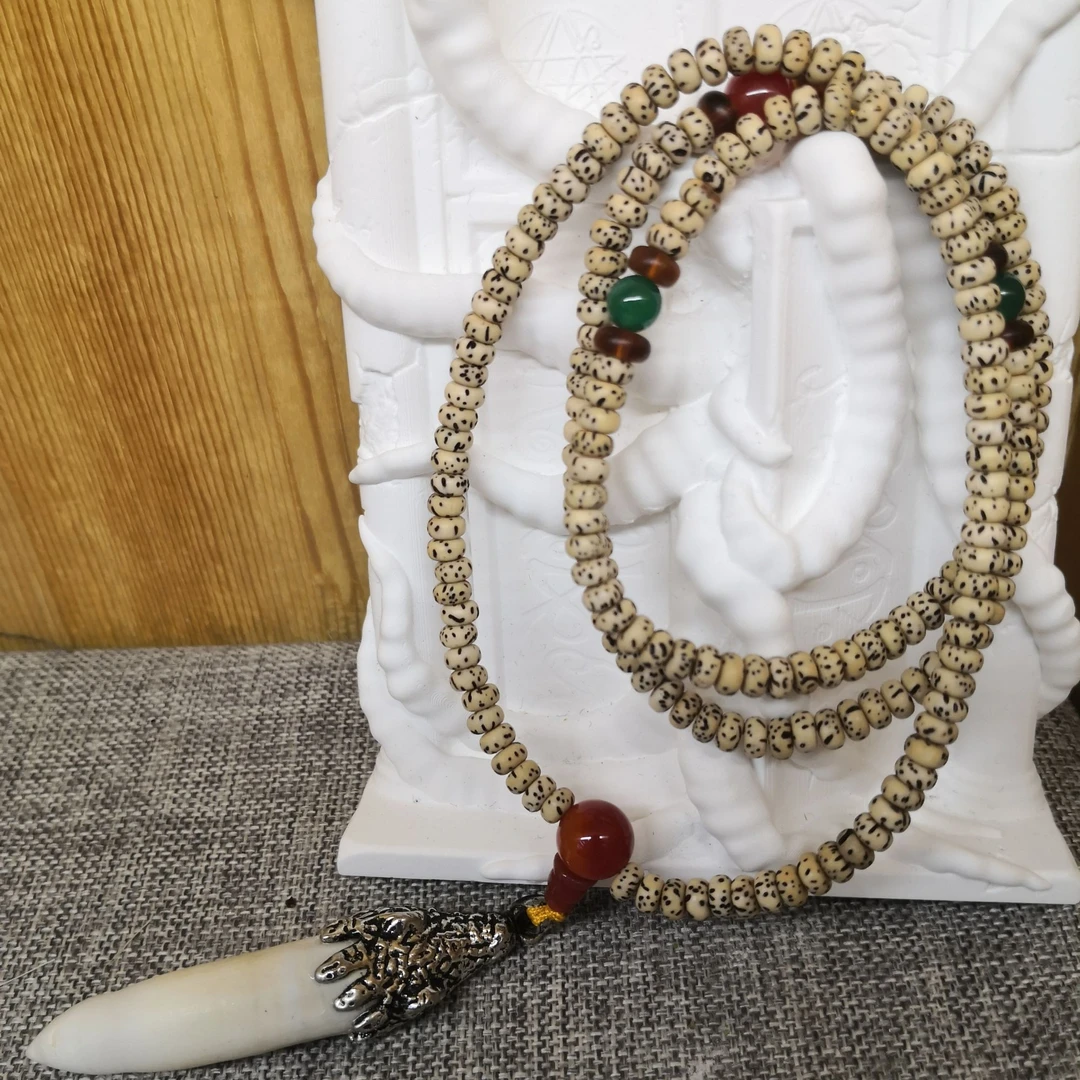 合金陶瓷项链 星月铜镀银镶嵌鳄鱼牙（中牙）