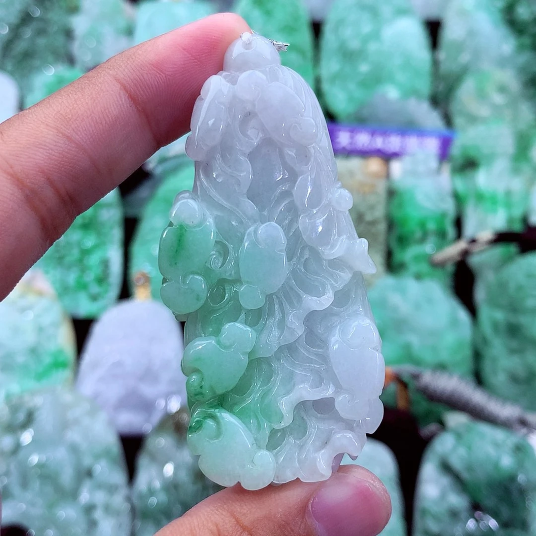 吊坠(不含链)未镶嵌翡翠