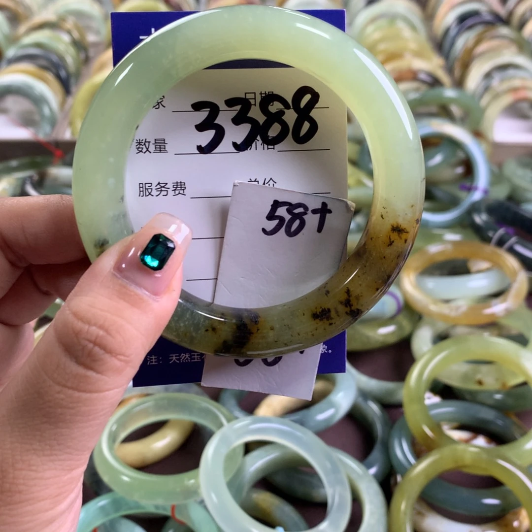 蛇纹石玉未镶嵌手镯3388