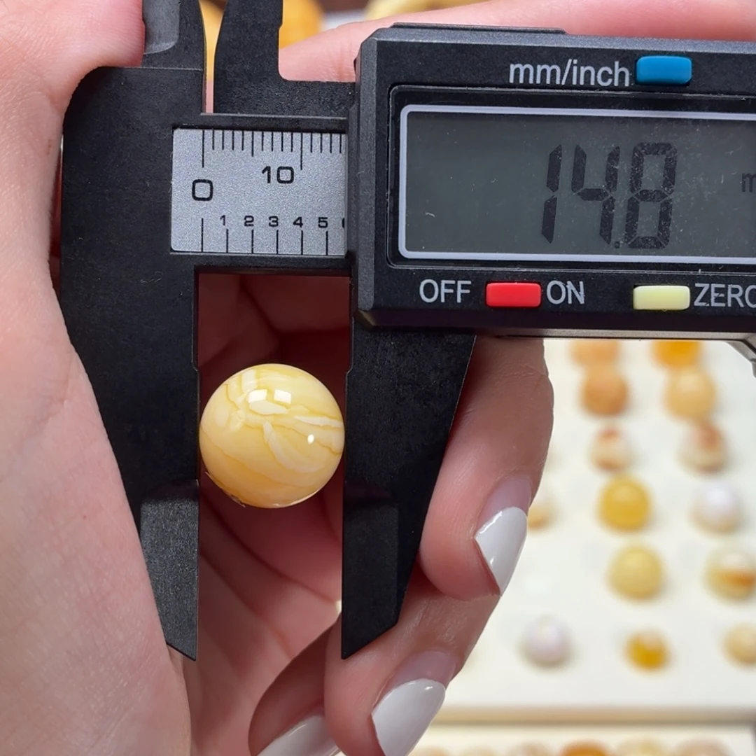 琥珀未镶嵌裸石焦皮14.8mm