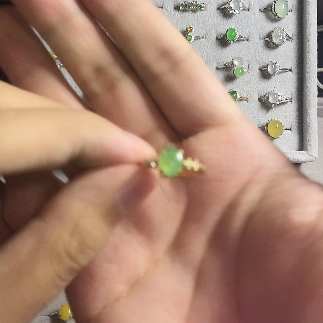 翡翠未镶嵌戒指翡翠戒指6