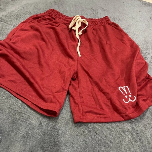 夏季新款韩版宽松高腰显瘦休闲冰丝速干运动短裤女时尚潮流沙滩裤