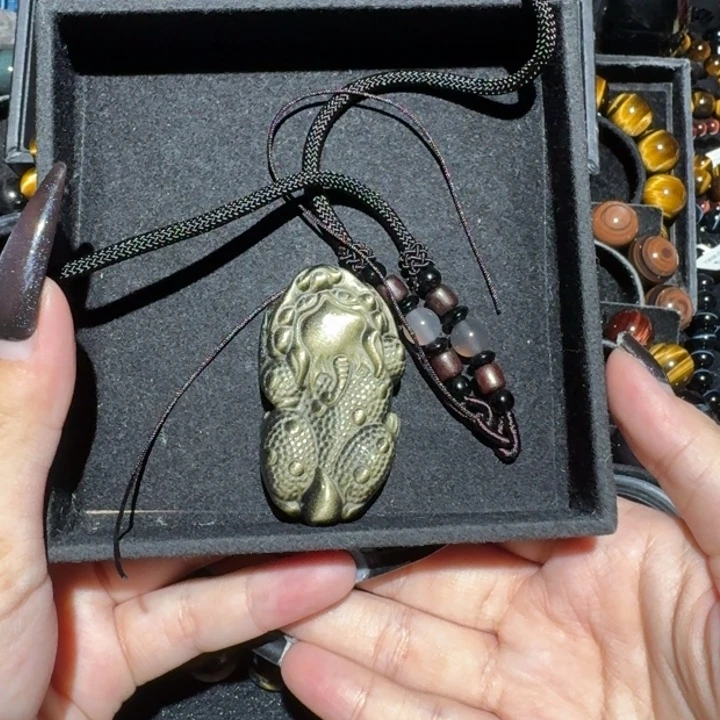 沈***哈黑曜岩未镶嵌吊坠(不含链)