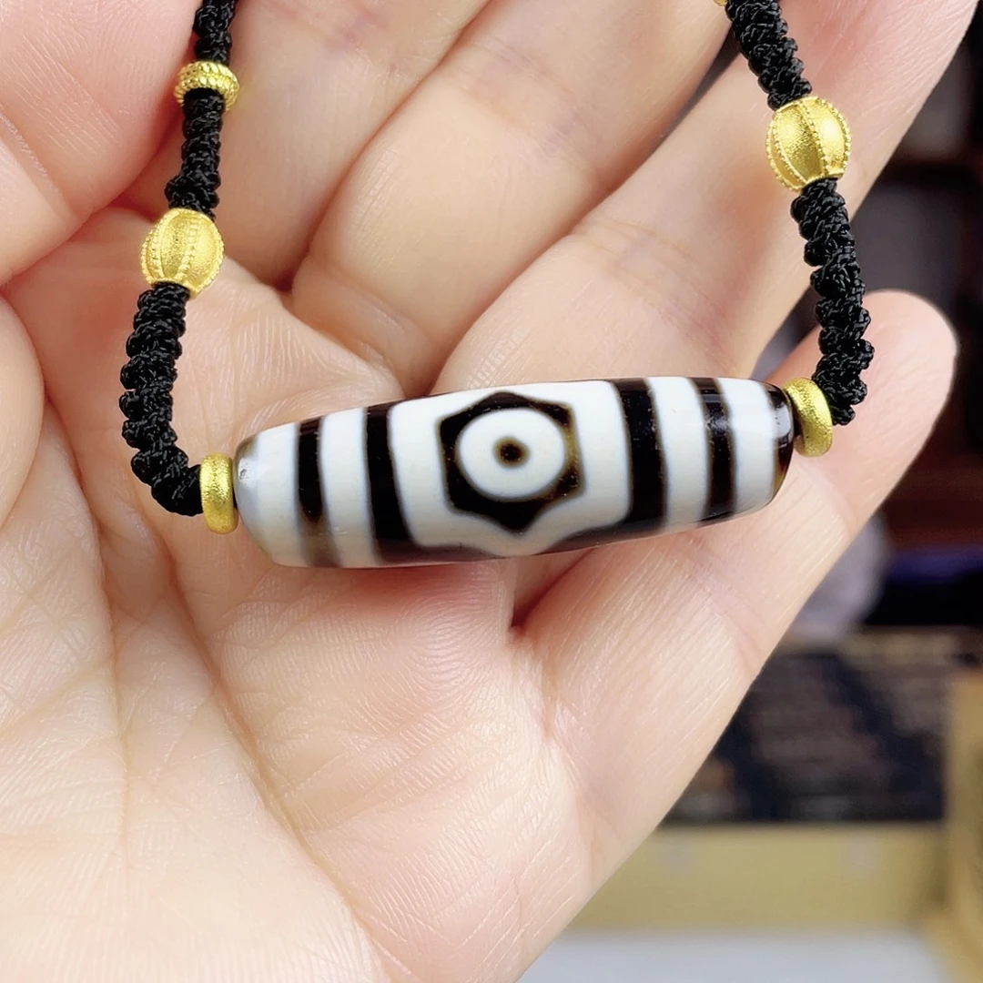 玛瑙/玉髓合金颈饰行运