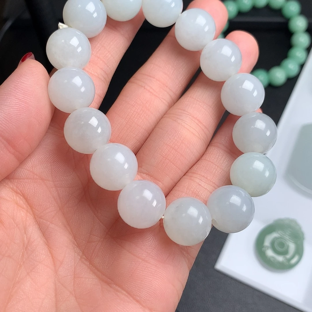 翡翠未镶嵌颈饰手串