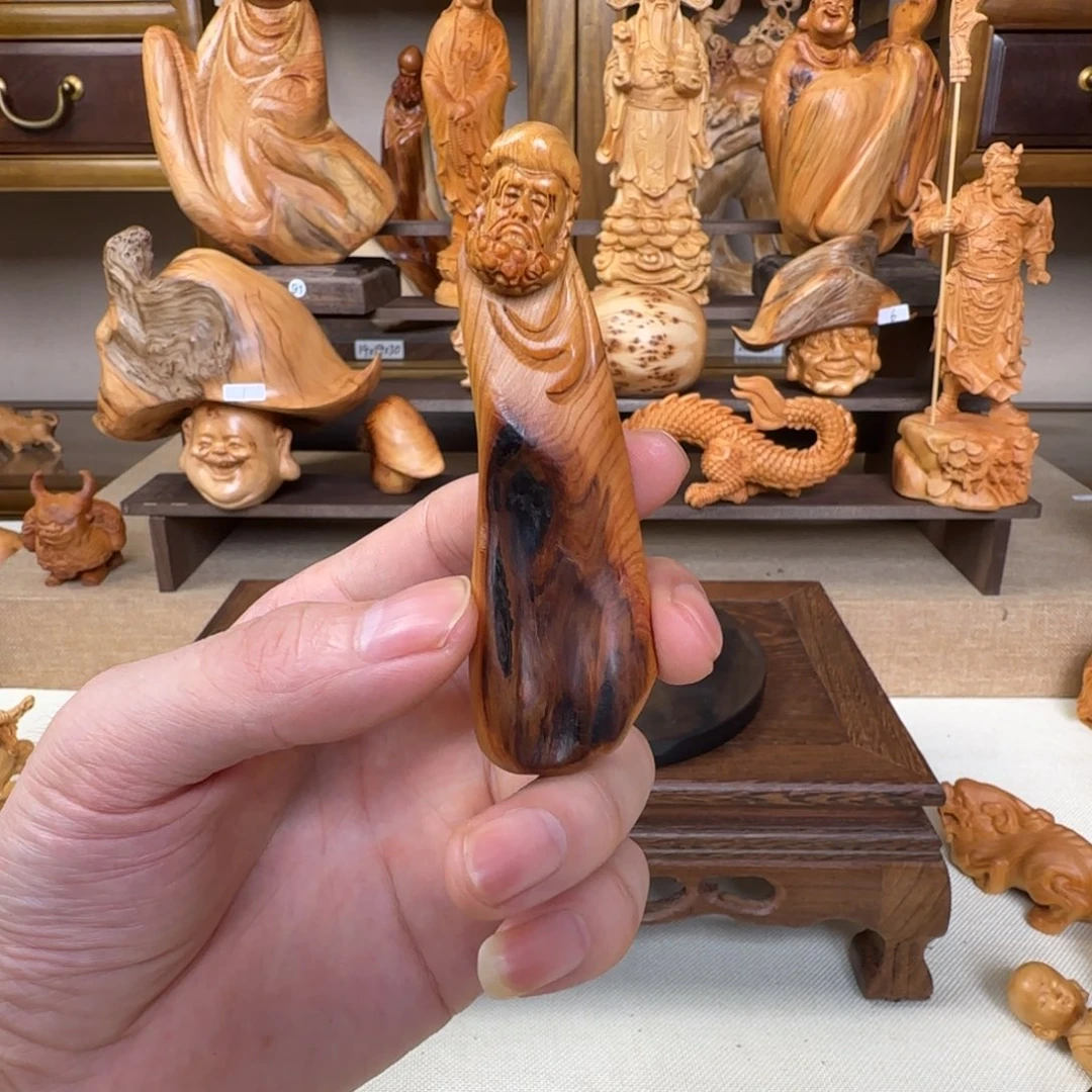 崖柏小木匠艺雕一物一拍
