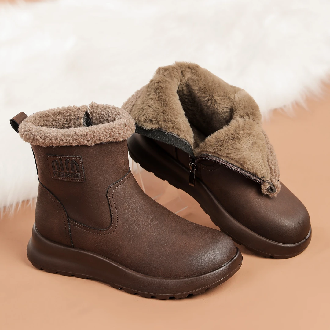妈妈鞋棉鞋保暖短筒冬季时尚防滑雪地靴女靴加绒真皮中老年女鞋