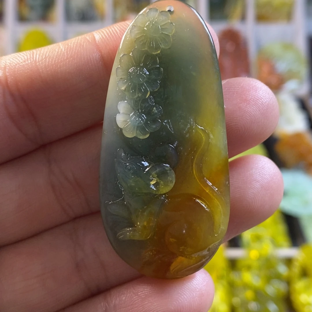 合金蛇纹石玉颈饰