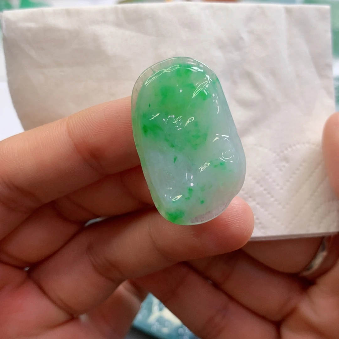【闪购商品】翡翠吊坠(不含链)未镶嵌