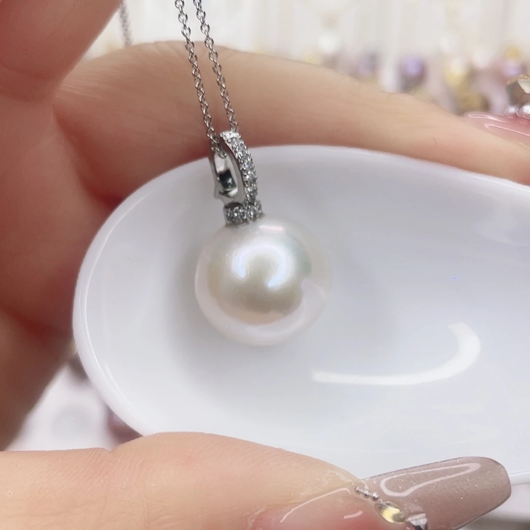 淡水珍珠吊坠(赠链)未镶嵌起***女