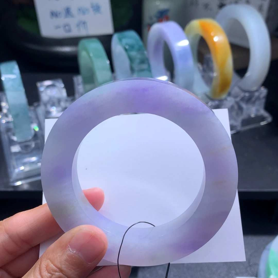 定制翡翠未镶嵌翡翠手镯