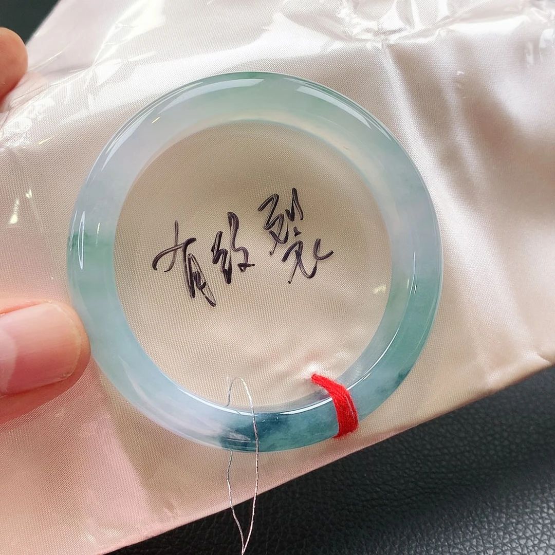 未镶嵌手镯翡翠天然翡翠手镯