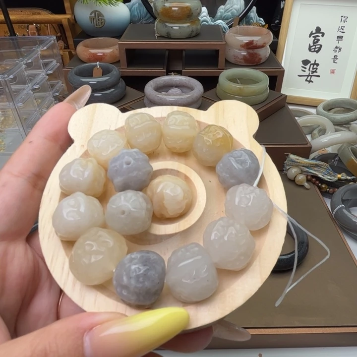 暖***口合金手镯石英岩玉