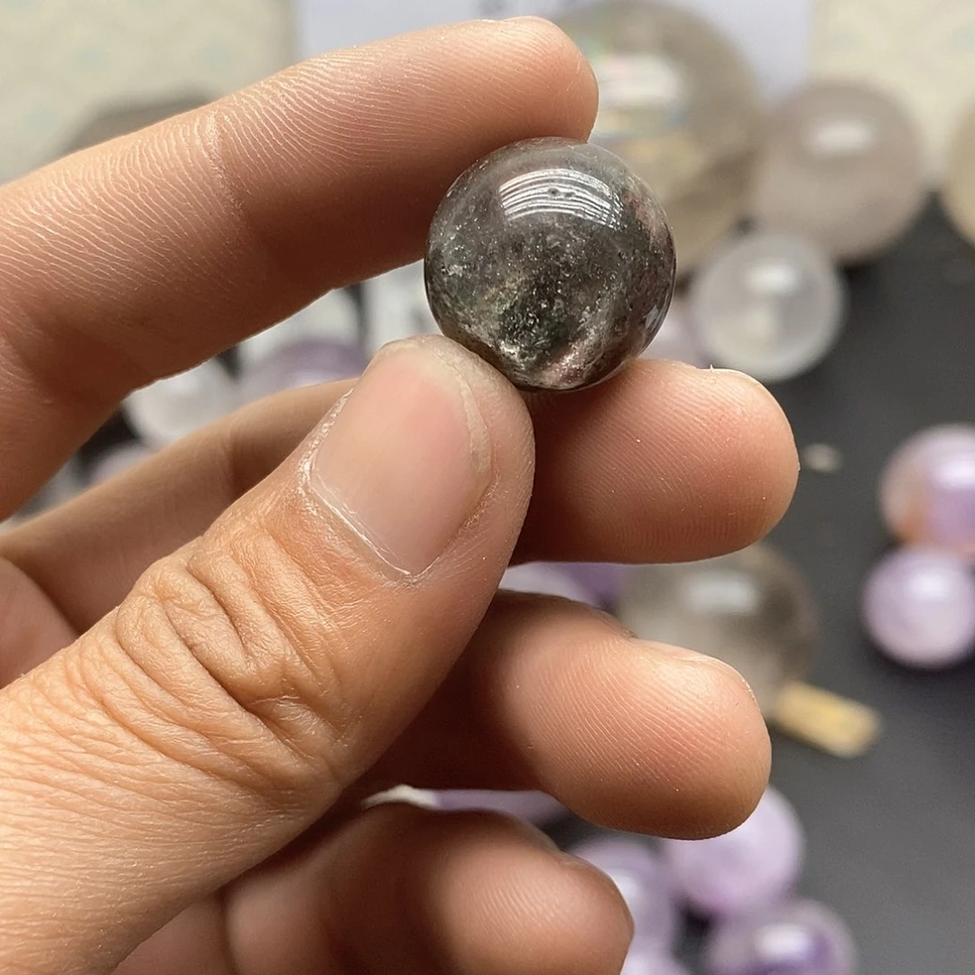 水晶308未镶嵌有矿坑