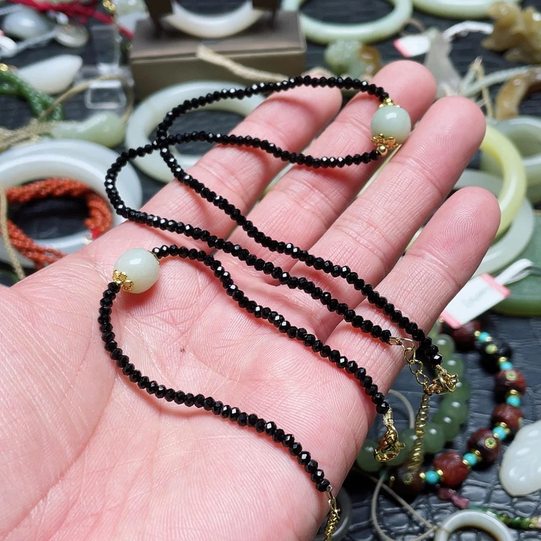 颈饰未镶嵌和田玉