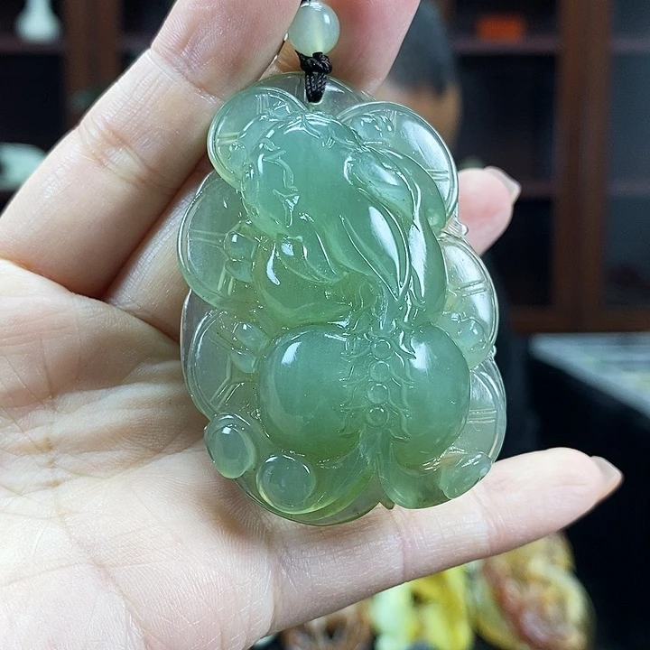 蛇纹石玉未镶嵌吊坠?****?