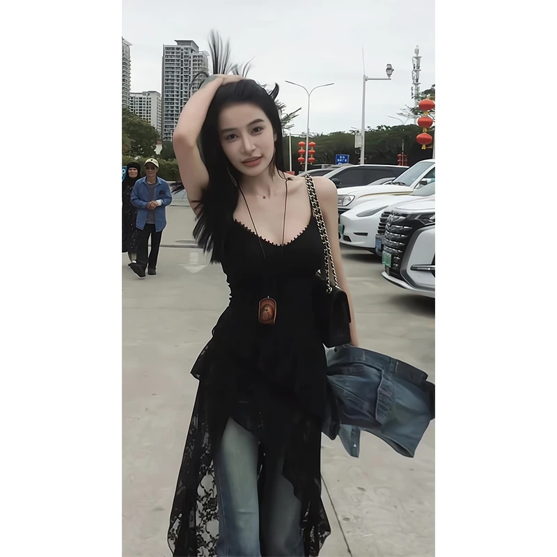 辣妹气质甜辣风荷叶边蕾丝不规则吊带长裙高腰百搭做旧休闲牛仔裤