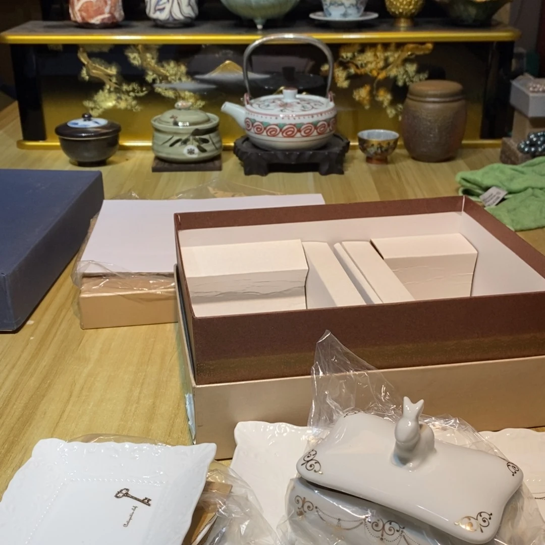 陆***神易雅集工艺品有限公司