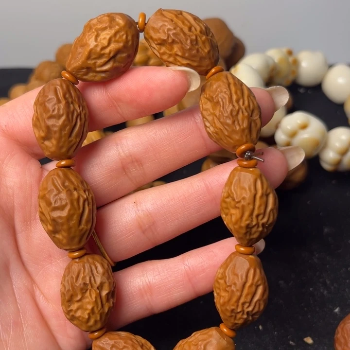 手串橄榄核大枣手串