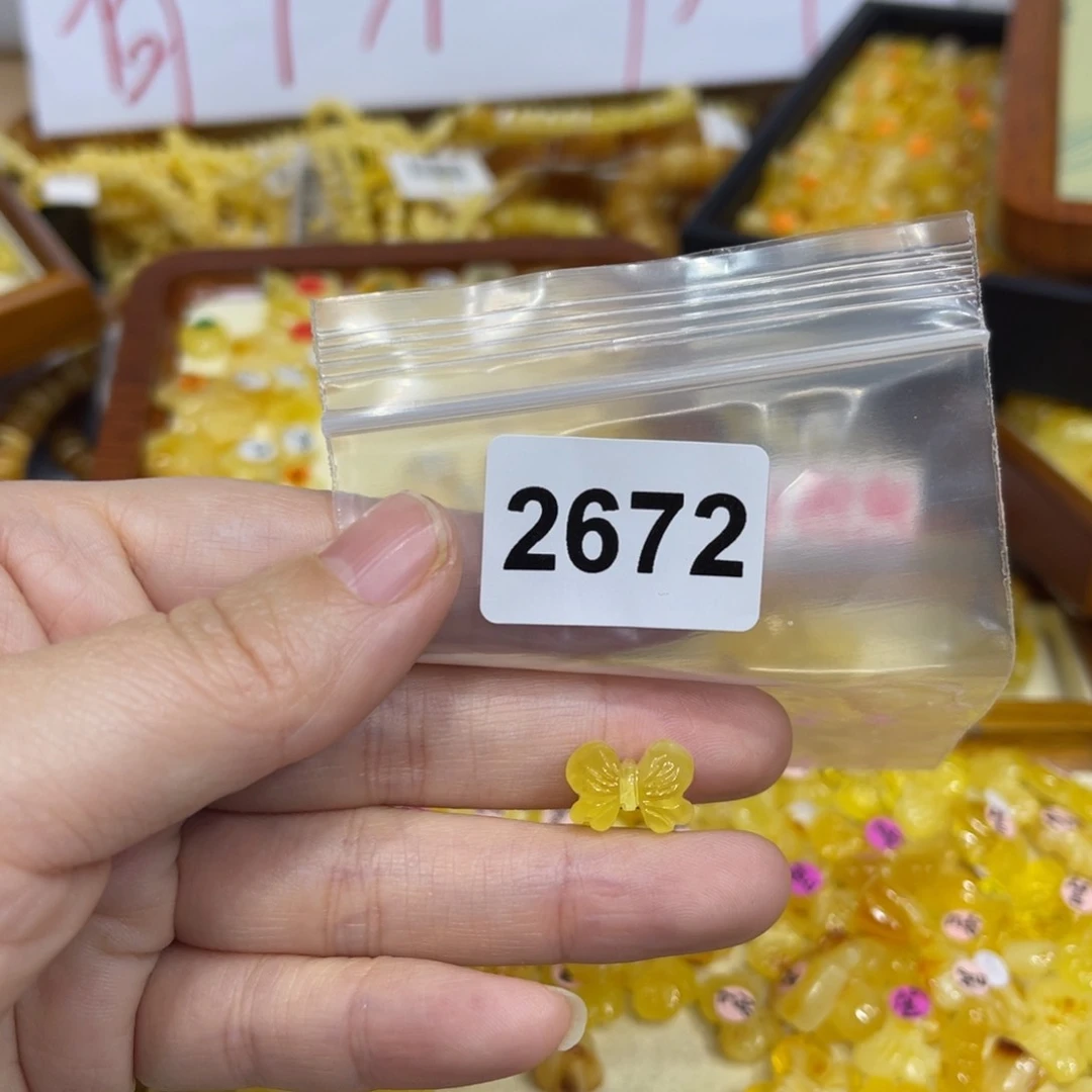 琥珀珠宝奇石未镶嵌