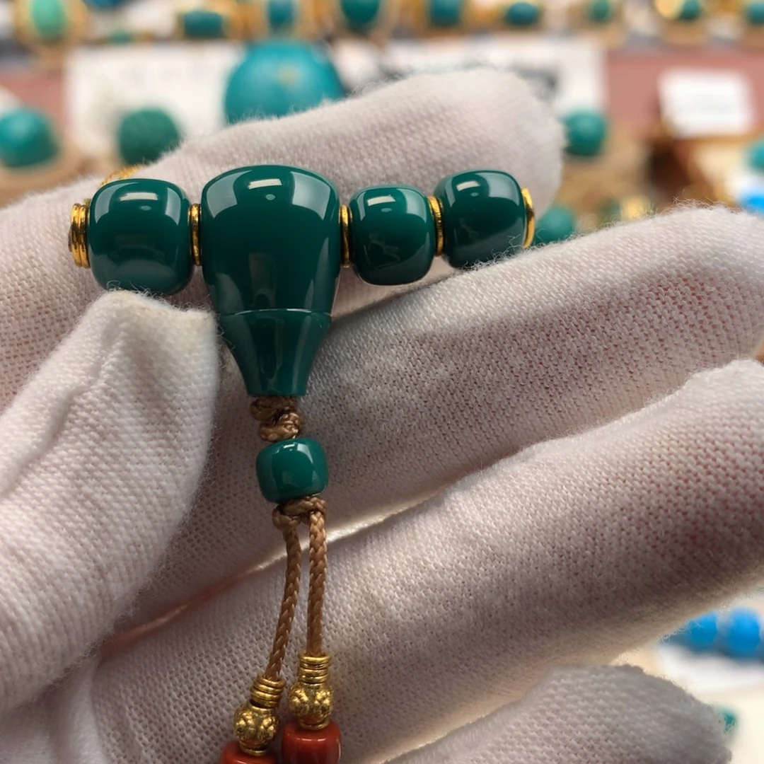 绿松石18K金镶嵌珠宝奇石