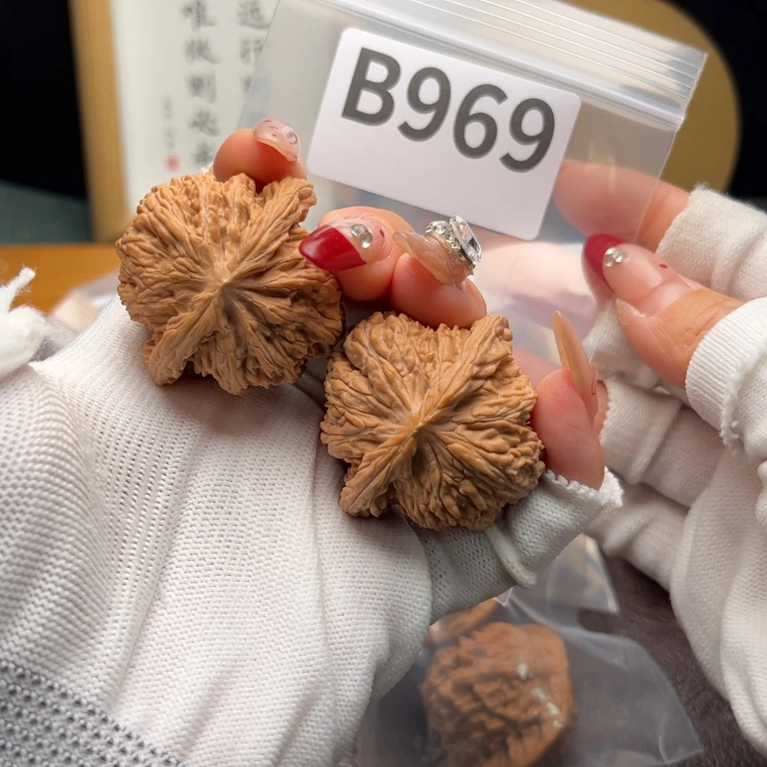 文玩核桃把件42密纹b 969