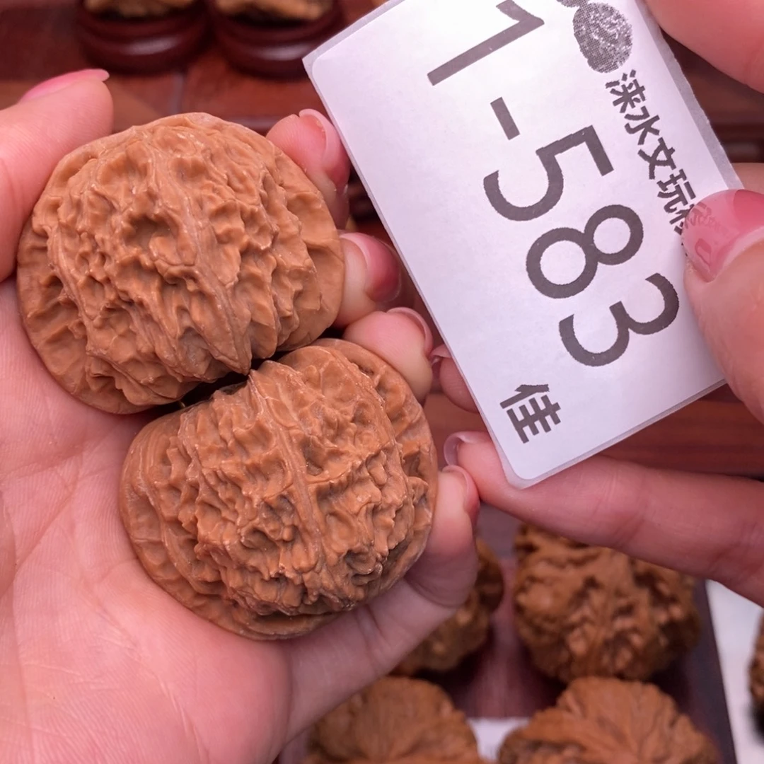 文玩核桃把件40闷白